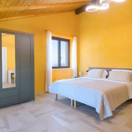 Cascina Reggio منتجع